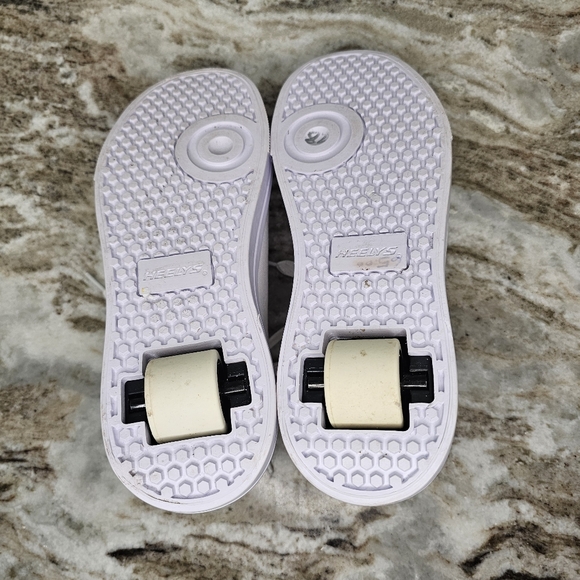 Heelys White Canvas Skate Shoes Size 5 - Picture 9 of 10